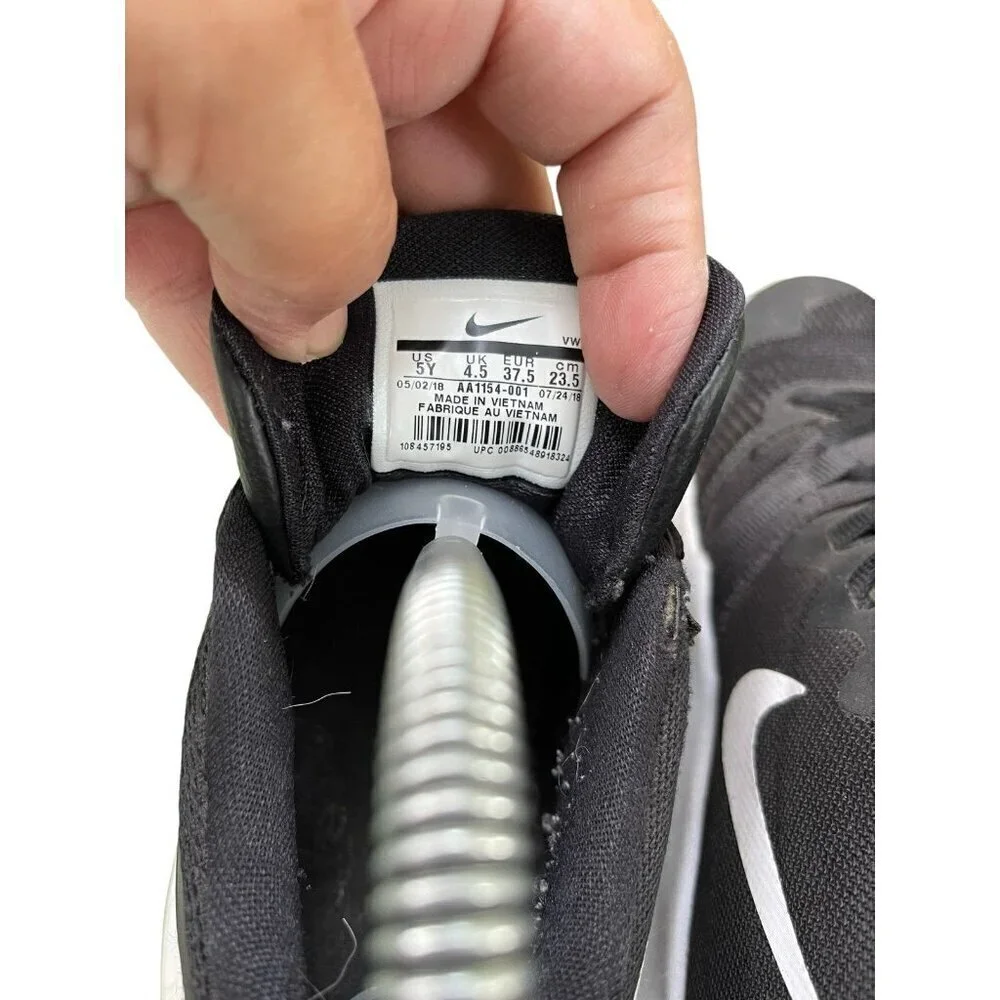 Nike Kyrie Flytrap GS Black youth shoes size 5 #AA1154-001